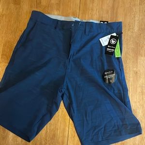 Men’s walk and board short
